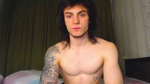 Gus online show from 11/24/25, 04:07