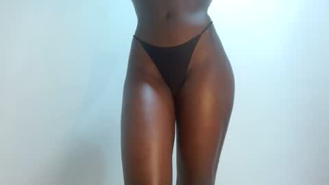 Snapshot of sly_rose chatting on 10/30/25, 05:35 sly_rose online show from 10/30/25, 05:35