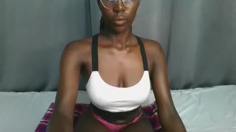 Snapshot of sly_rose chatting on 12/03/25, 09:46 sly_rose online show from 12/03/25, 09:46