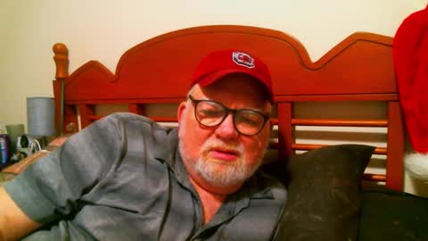 Snapshot of slydevil_sc chatting on 12/08/24, 11:46 Sly online show from 12/08/24, 11:46