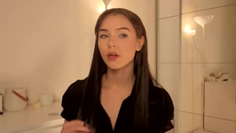 Lily online show from 11/16/25, 02:11