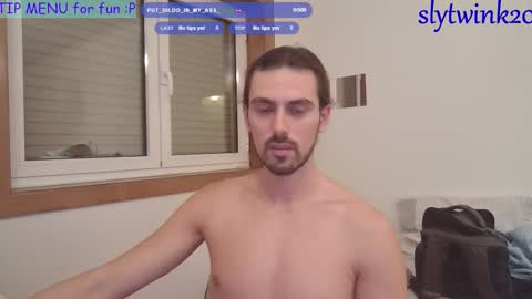 Snapshot of slytwink20 chatting on 09/14/25, 08:52 slytwink20 online show from 09/14/25, 08:52