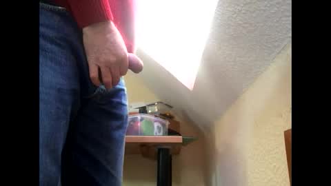 Bernd online show from 12/16/25, 01:27