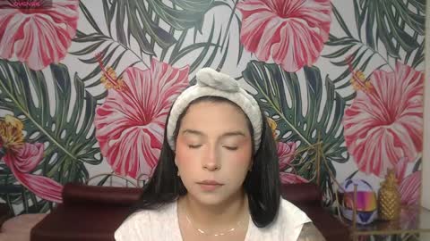 Mariana Torres online show from 04/06/26, 01:01