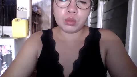 Snapshot of small_boobs59 chatting on 01/26/25, 12:16 Lovewella online show from 01/26/25, 12:16