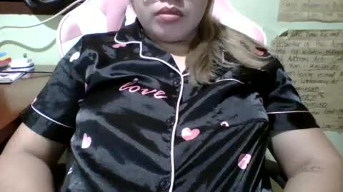 Snapshot of small_boobs59 chatting on 03/05/25, 12:55 Lovewella online show from 03/05/25, 12:55