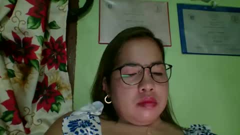 Snapshot of small_boobs59 chatting on 12/02/25, 09:14 Lovewella online show from 12/02/25, 09:14