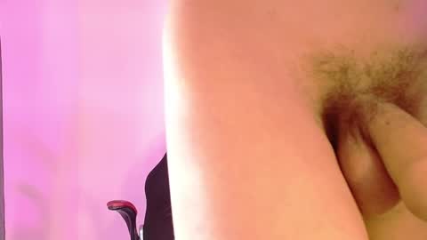 Snapshot of small_hot19 chatting on 11/16/25, 03:28 Small Hot19 online show from 11/16/25, 03:28