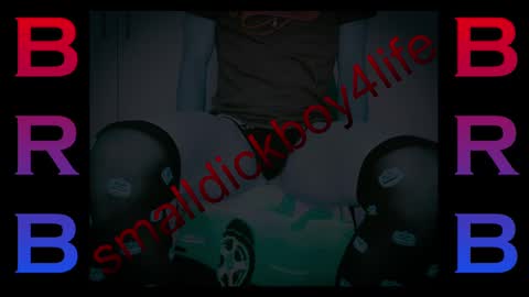 Snapshot of smalldickboy4life chatting on 01/19/25, 04:33 Smalldickboy4life online show from 01/19/25, 04:33