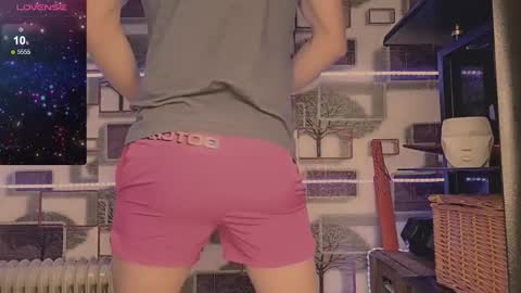 Snapshot of smalldickboy4life chatting on 10/04/25, 10:02 Smalldickboy4life online show from 10/04/25, 10:02