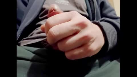 Snapshot of smallhairyuncut chatting on 02/03/25, 06:17 Small Hairy Uncut online show from 02/03/25, 06:17