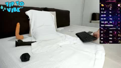 Snapshot of smallnipples chatting on 11/27/25, 05:53 Alex online show from 11/27/25, 05:53