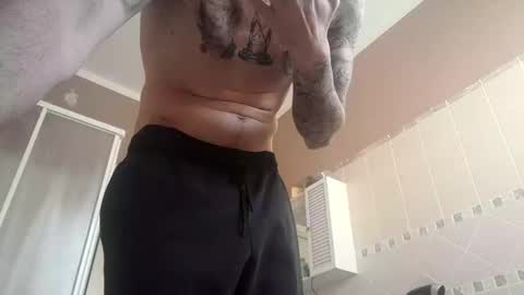 smallone8825 online show from 04/11/26, 09:35