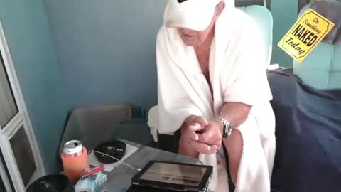 Daddy online show from 12/19/25, 02:02