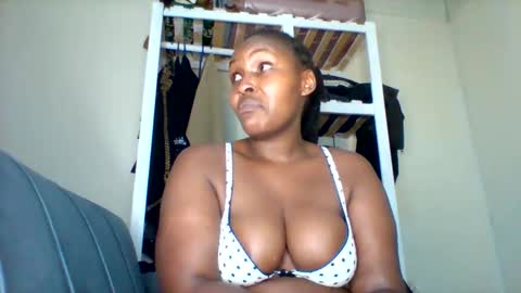 Katerina online show from 10/21/25, 01:56