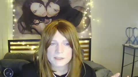 Snapshot of smashingsamantha chatting on 10/08/25, 03:15 SmashingSamantha online show from 10/08/25, 03:15