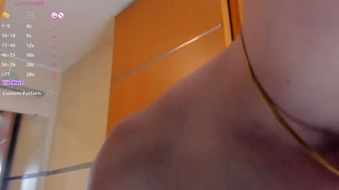 Snapshot of smiith_jade chatting on 12/23/24, 10:12 Jade Smiith online show from 12/23/24, 10:12