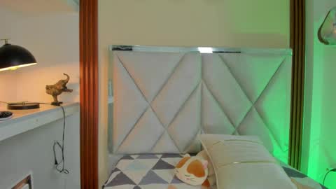 smile__1 online show from 03/08/25, 08:11