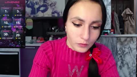 Snapshot of smile_cute_fox chatting on 09/12/25, 12:00 smile_cute_fox online show from 09/12/25, 12:00