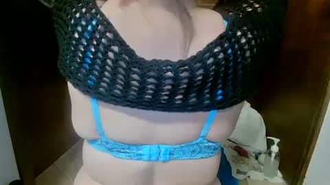 Snapshot of smilefame123 chatting on 02/03/25, 02:13 Smile Fa Me online show from 02/03/25, 02:13