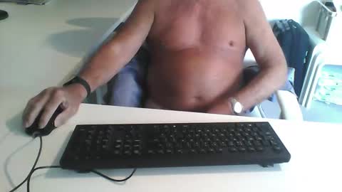 George online show from 03/12/25, 11:42