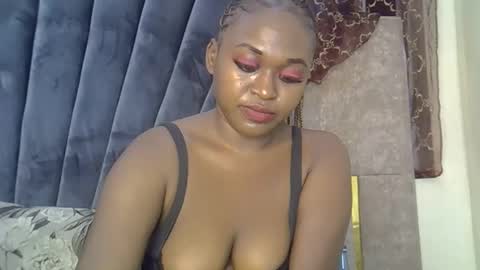 Snapshot of smiley_berry chatting on 10/06/25, 10:40 smiley_berry online show from 10/06/25, 10:40