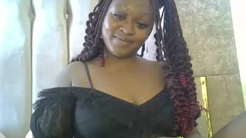 Snapshot of smiley_berry chatting on 10/19/25, 11:44 smiley_berry online show from 10/19/25, 11:44