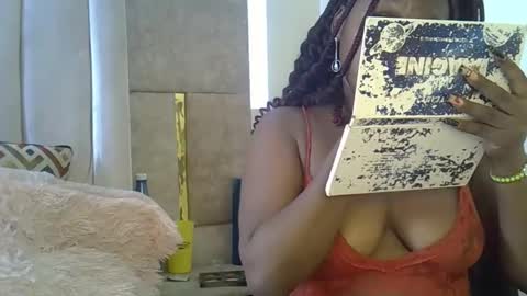 Snapshot of smiley_berry chatting on 10/20/25, 01:00 smiley_berry online show from 10/20/25, 01:00