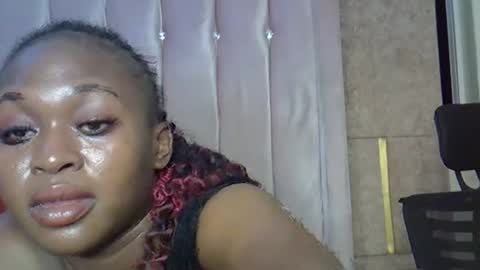 Snapshot of smiley_berry chatting on 11/02/25, 02:14 smiley_berry online show from 11/02/25, 02:14