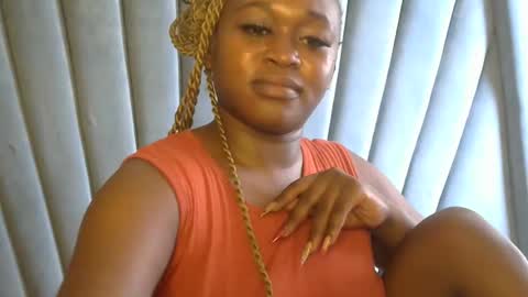 Snapshot of smiley_berry chatting on 11/17/25, 05:13 smiley_berry online show from 11/17/25, 05:13