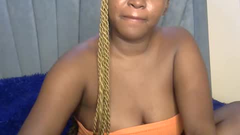 Snapshot of smiley_berry chatting on 11/17/25, 08:58 smiley_berry online show from 11/17/25, 08:58