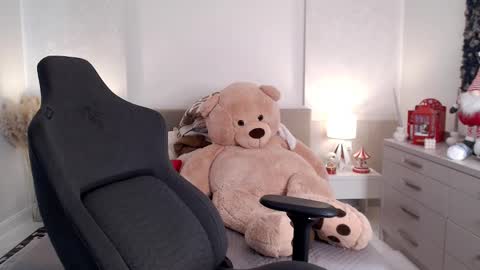 S online show from 02/11/25, 10:15