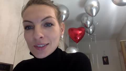 Snapshot of smiling_lexa chatting on 11/27/25, 08:55 smiling_lexa online show from 11/27/25, 08:55