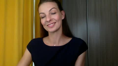 Snapshot of smiling_lexa chatting on 06/10/26, 05:23 smiling_lexa online show from 06/10/26, 05:23