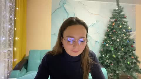 Snapshot of smiling_riddle chatting on 12/20/24, 08:34 smiling_riddle online show from 12/20/24, 08:34