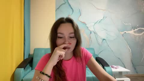 Snapshot of smiling_riddle chatting on 03/07/25, 06:22 smiling_riddle online show from 03/07/25, 06:22