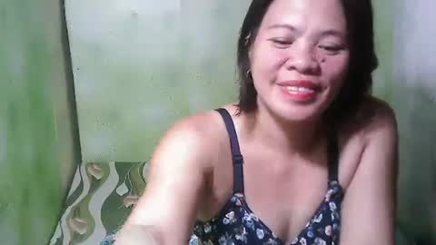 Snapshot of smilinglady27 chatting on 12/03/24, 11:57 smilinglady27 online show from 12/03/24, 11:57