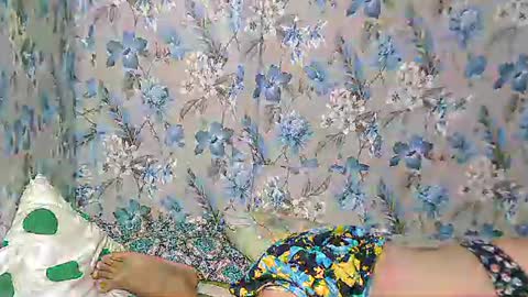 Snapshot of smilinglady27 chatting on 10/31/25, 07:37 smilinglady27 online show from 10/31/25, 07:37