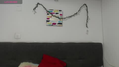 smith_abigail0 online show from 03/27/26, 07:46