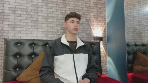 Snapshot of smith_luxe chatting on 03/26/26, 08:03 Smith online show from 03/26/26, 08:03