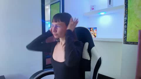 smith online show from 11/18/25, 03:45