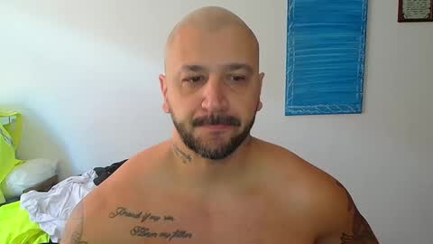 Snapshot of smithduke chatting on 09/14/25, 01:21 smithduke online show from 09/14/25, 01:21
