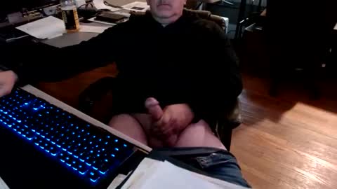 smly online show from 11/13/25, 08:30