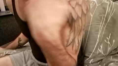 Snapshot of smokeandwatching chatting on 09/23/25, 10:46 Smokeandwatching online show from 09/23/25, 10:46