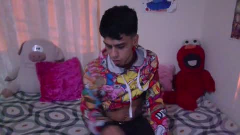 Snapshot of smoker00teddybear chatting on 02/08/25, 06:12 teddy online show from 02/08/25, 06:12