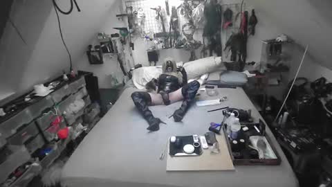 smokeslut365 online show from 02/07/25, 11:55