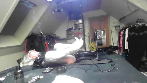 smokeslut365 online show from 02/20/25, 06:06