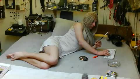 smokeslut365 online show from 02/10/26, 02:26