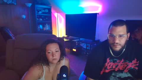 Snapshot of smokewithus2519 chatting on 11/02/25, 02:25 Come Smoke With Us online show from 11/02/25, 02:25