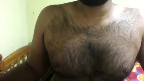 Snapshot of smokycandy chatting on 12/27/24, 12:29 TheSmokyCandy online show from 12/27/24, 12:29